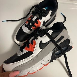 Boys size 2 Nike Air Max